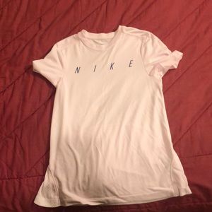 Nike Lt Pink M Dry Fit Tee with Breathable Back